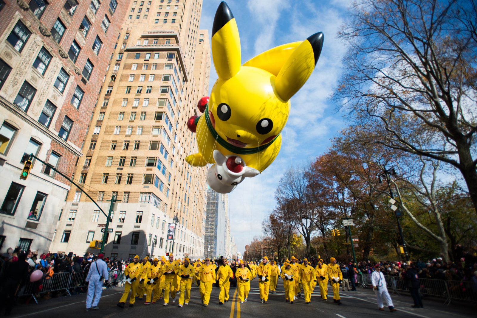 Watch the Macy's Thanksgiving Day Parade in 360-degree ...