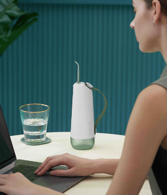 Oclean launches W10 Water Flosser